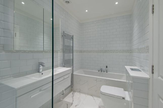 Flat 1, 96, Clifton Hill, London photo 3