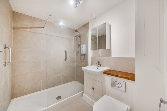 Flat 4, Old School Place,, North Grove, Somerset photo 3