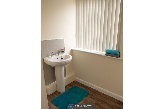Apartment  Douglas House, Mansfield Road, Rotherham photo 5