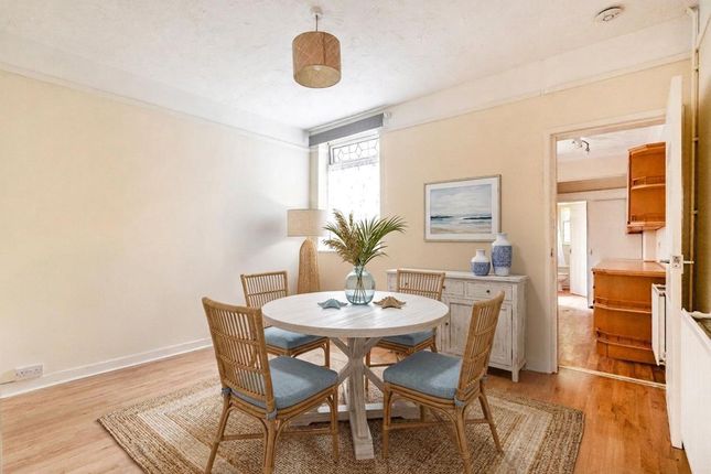 164 Stafford Road, Great Yarmouth photo 3