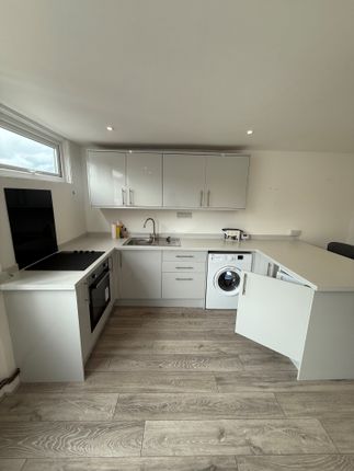 55b, Fore Street, Brixham photo 4