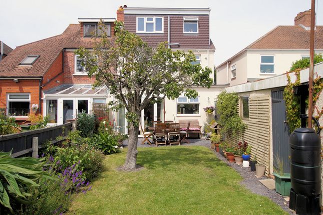 24, Romsey Avenue, Fareham photo 4