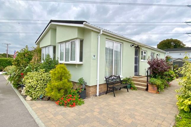 2-bed caravan on 2 Wickham Court, Southwick Road, Fareham, £235,000