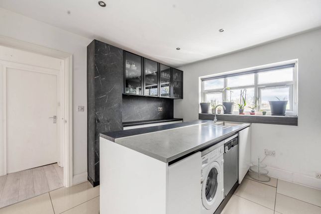 Thumbnail Flat for sale in Whitchurch Lane, Edgware