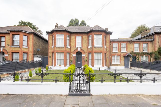 Property for sale in Windsor Road, London