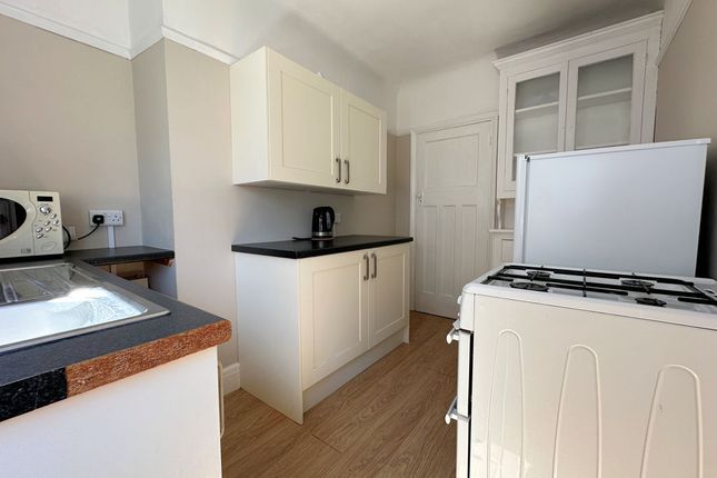 3, Sandport Grove, Fareham photo 3