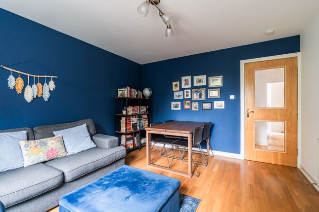 6, Plummer Court, Dalkeith photo 4