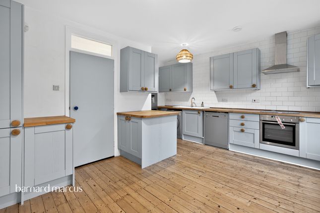 10b, Princes Avenue, London photo 2