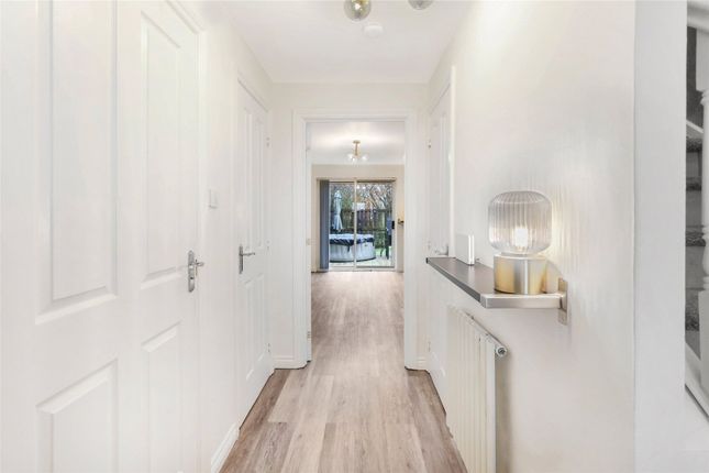 39, Mathieson Crescent, Glasgow photo 2