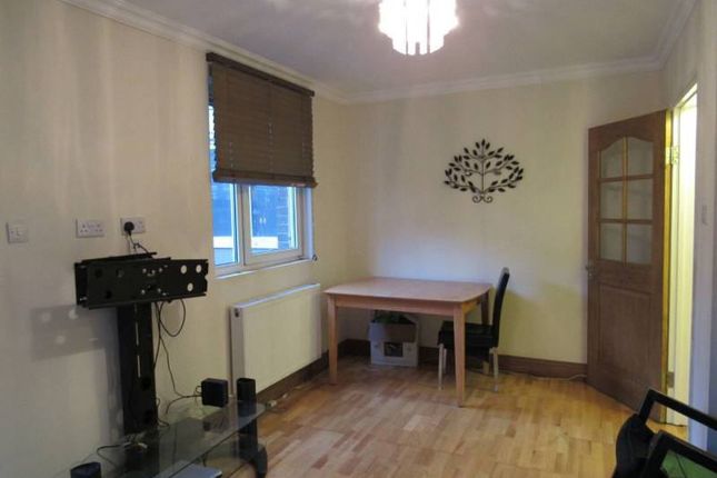 Flat to rent in Exmoor House, 1 Gernon Road, London, Greater London