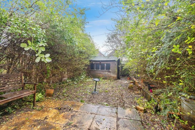 10, Scott Gardens, Lincoln photo 2