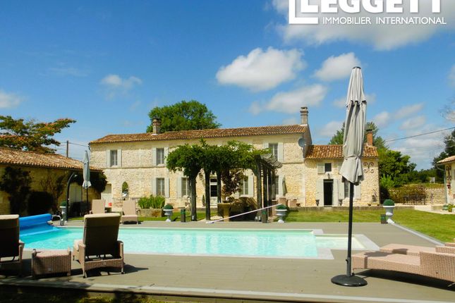 Thumbnail Villa for sale in Saint-Ciers-Sur-Gironde, Gironde, Nouvelle-Aquitaine