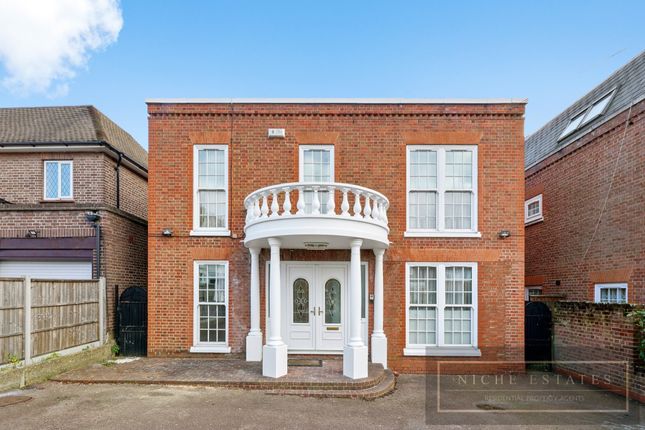 Thumbnail Detached house to rent in Fairholme Gardens, London