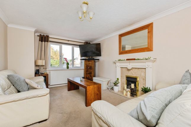 2, Grampian Close, Devon photo 4