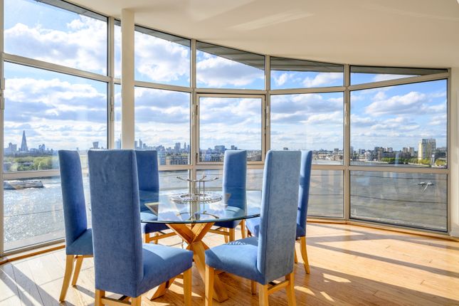 Flat for sale in Pierpoint Building, 16 Westferry Road