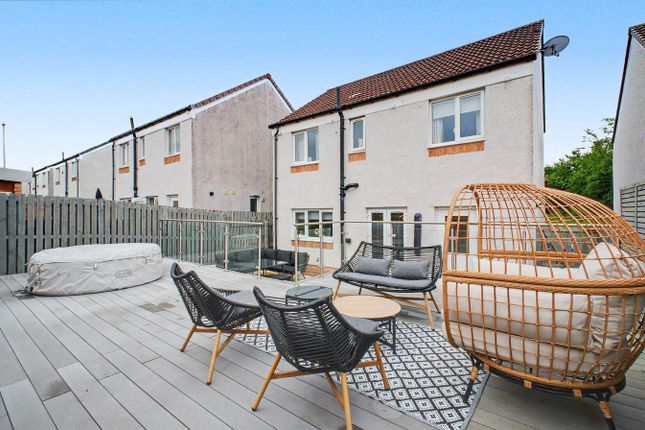 7, Ladyacre View, Irvine photo 2
