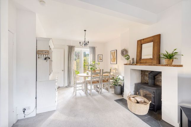 42 Salisbury Road, Godstone photo 3