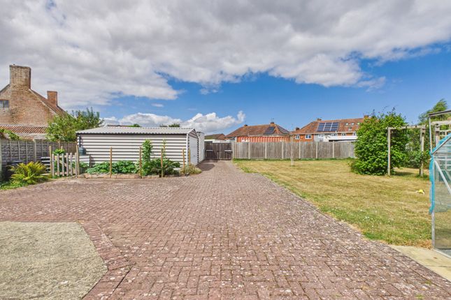 24, Linden Close, Bridgwater photo 3