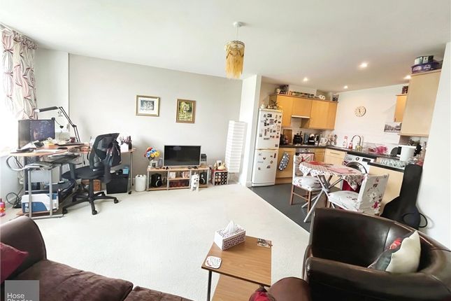 Flat 2, 1, Oak Vale, Ryde photo 2