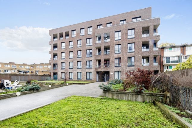 Flat for sale in Church Street, London