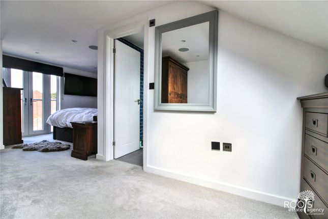 13b, Kiln Road, Berkshire photo 4