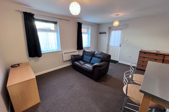 116b, Hall Road, Norwich photo 3