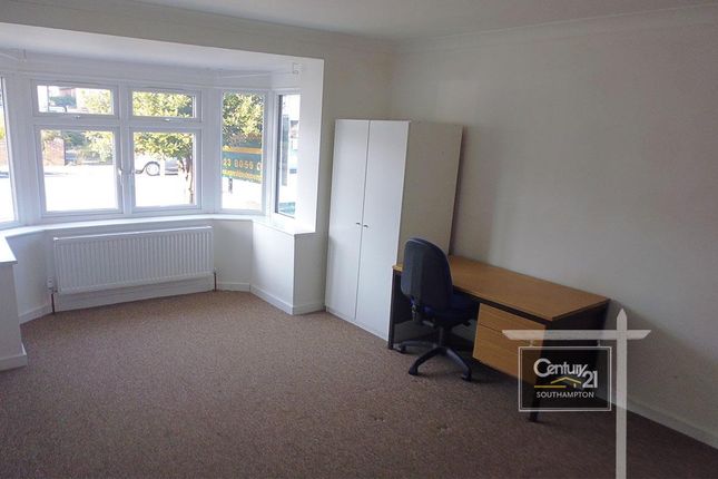304, Burgess Road, SOUTHAMPTON photo 2