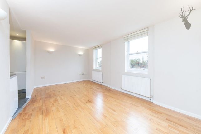 Flat 4, 52 Grove Road, London photo 4