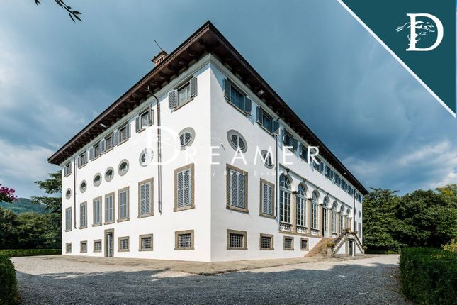 Duplex for sale in Via Fraga Alta, Lucca, Toscana