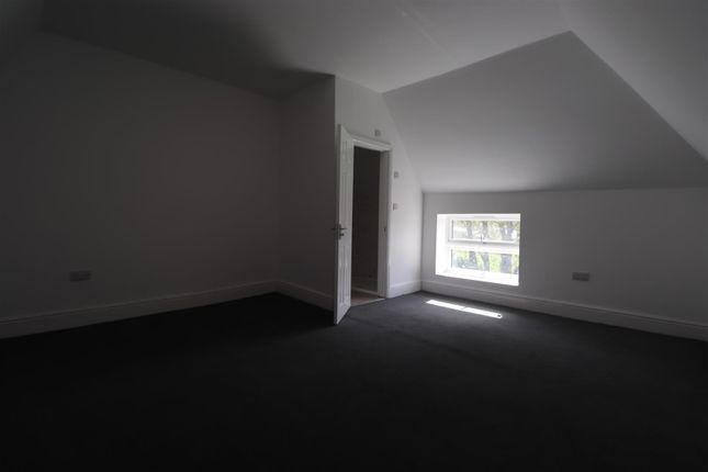 Flat to rent in London Road, Ryton On Dunsmore