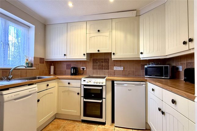 15, Chambers Close, Devon photo 3