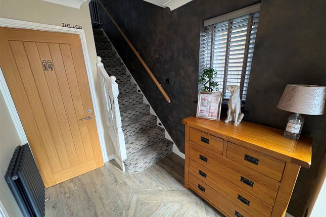 34, Dunmore Avenue, Bradford photo 4