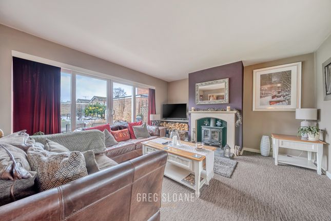60 Portland Crescent, Shrewsbury photo 3