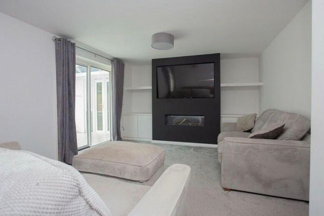 22, Stokesay Court, Peterborough photo 3