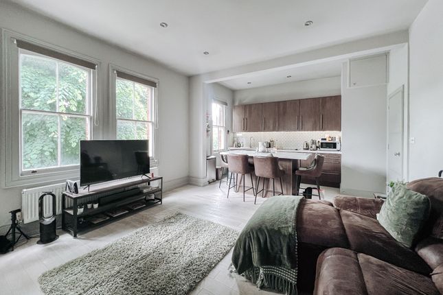 Thumbnail Flat to rent in Rosehill Road, London