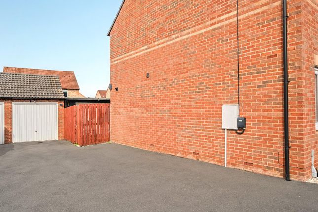 24, Prior Way, Rotherham photo 4