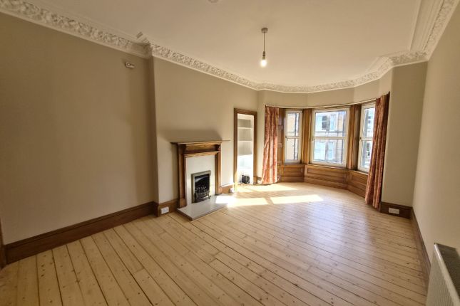 6 (3f2), Comiston Gardens, Edinburgh photo 5