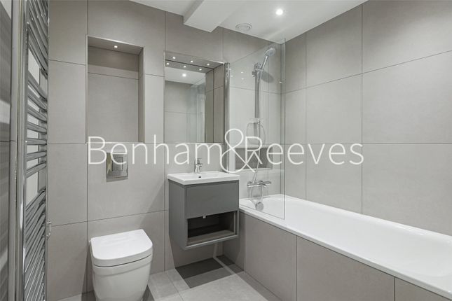 Carlyle Road, London photo 4