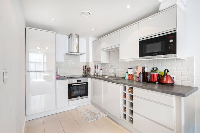 Apartment 114,, Warwick Building, London photo 4