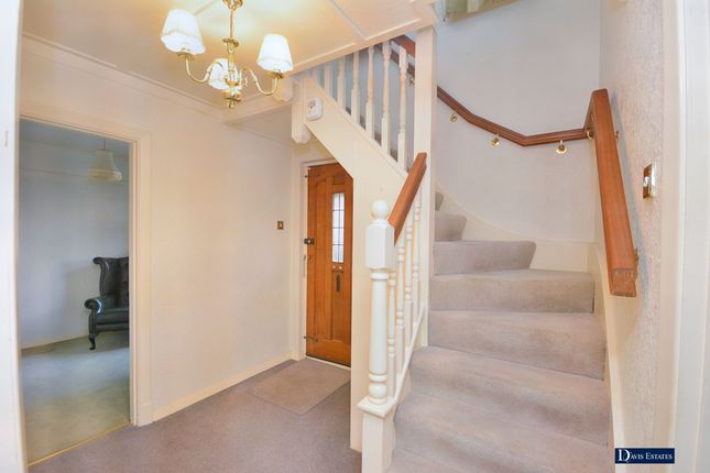 Detached house for sale in Brookside, Emerson Park, Hornchurch