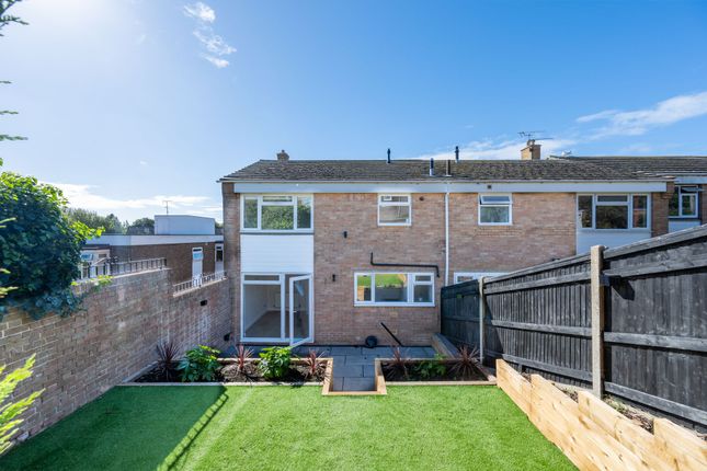13 Goudhurst Close, Eastbourne photo 3