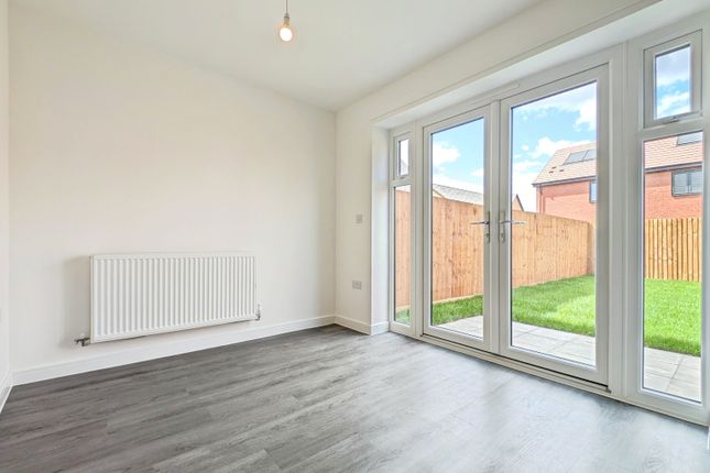 12 Yealm Close, Chellaston, Derbyshire photo 4