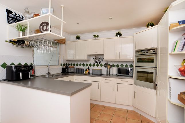 Town house for sale in Bryher Island, Portsmouth