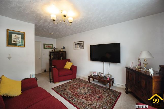 15, Redfearn, Harrogate photo 4