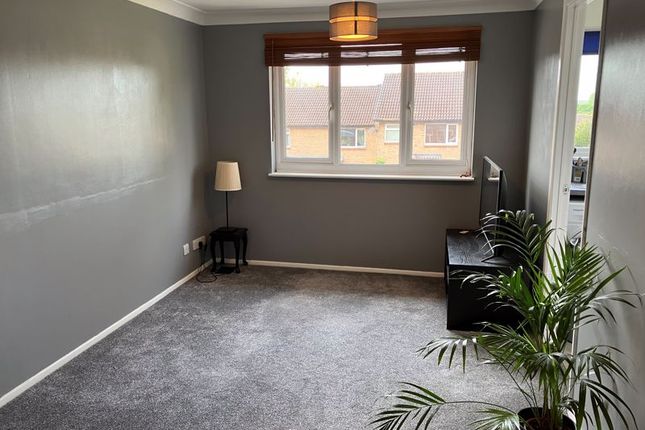 Flat for sale in Gainsborough Way, Yeovil