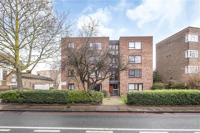 Thumbnail Flat to rent in Upper Richmond Road, Putney