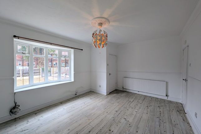 53, Second Avenue, Pontefract photo 4