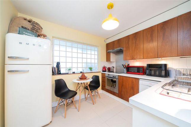 Flat 14, Trellick Tower, 5, Golborne Road, London photo 2