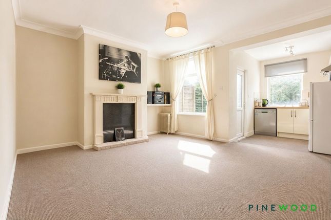 34 Chapman Lane, Chesterfield photo 4