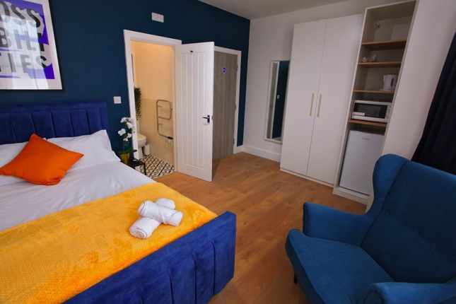 Room 5, 22 Hartington Street, Barrow-in-Furness photo 2